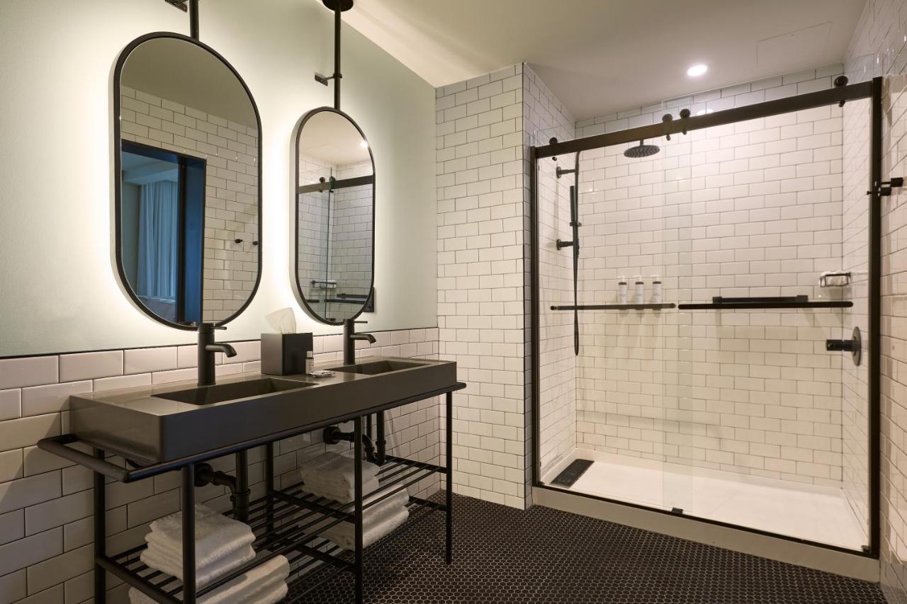 Moxy Virginia Beach Oceanfront Экстерьер фото