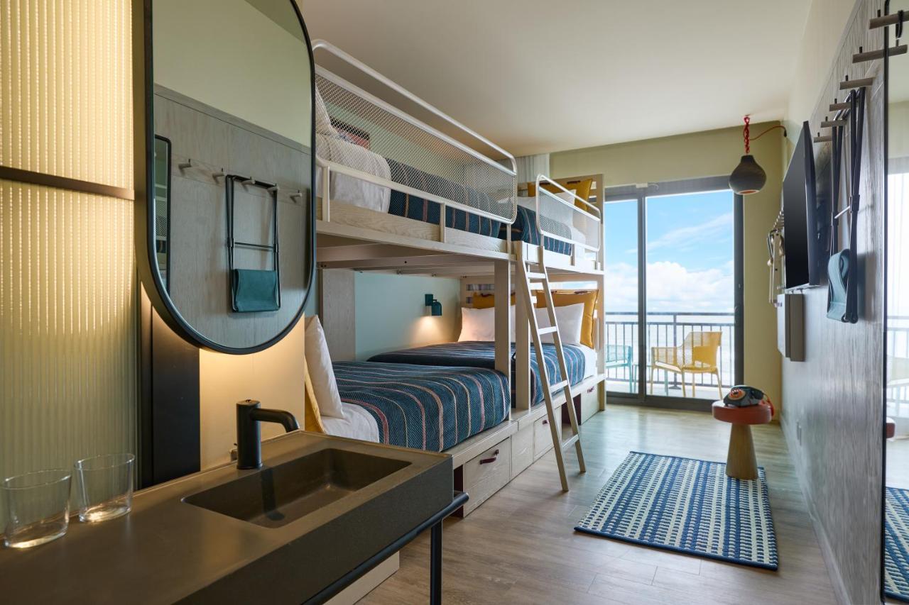 Moxy Virginia Beach Oceanfront Экстерьер фото