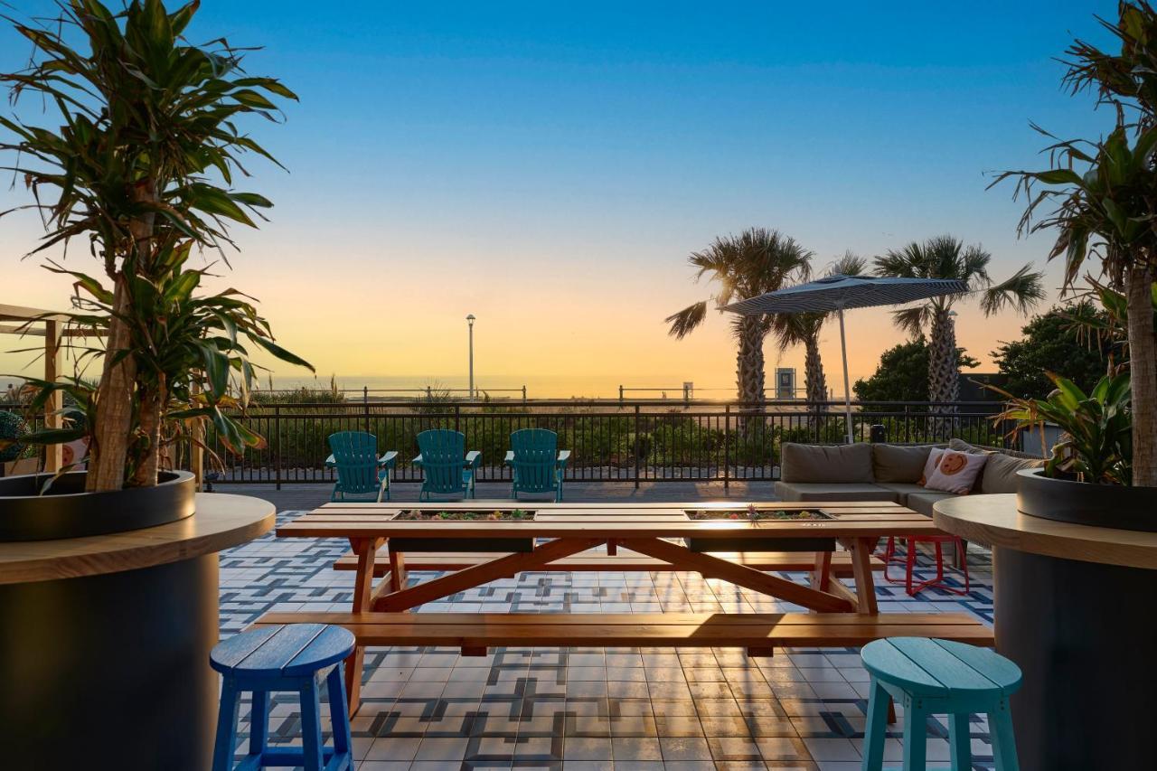 Moxy Virginia Beach Oceanfront Экстерьер фото