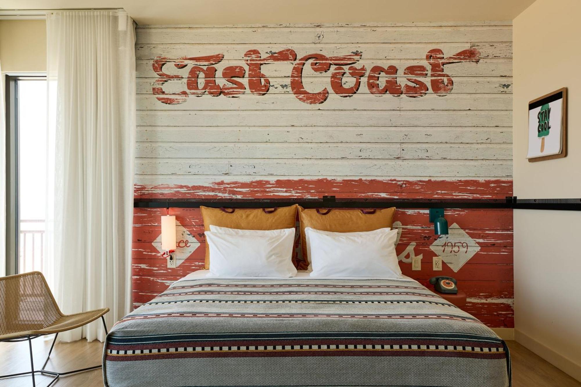 Moxy Virginia Beach Oceanfront Экстерьер фото